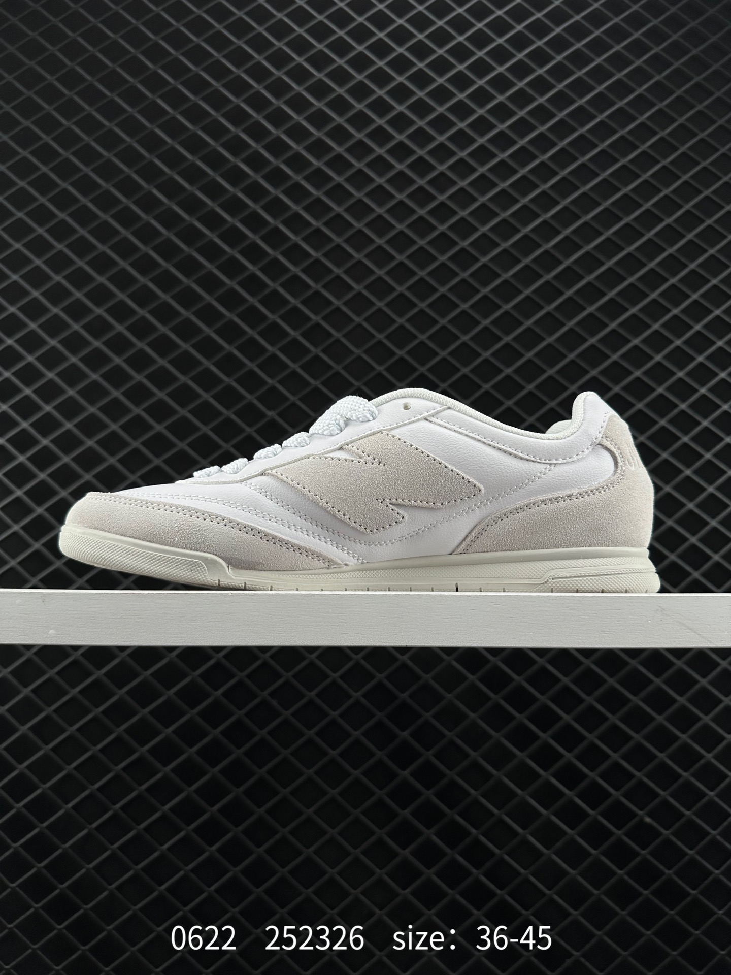 New Balance NB官 URC42LA